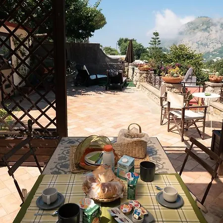 La Casa Di Armando 4* كابري